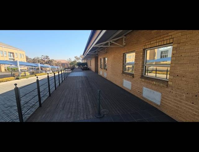 BUSINESS PROPERTY TO RENT IN HALFWAY GARDENS